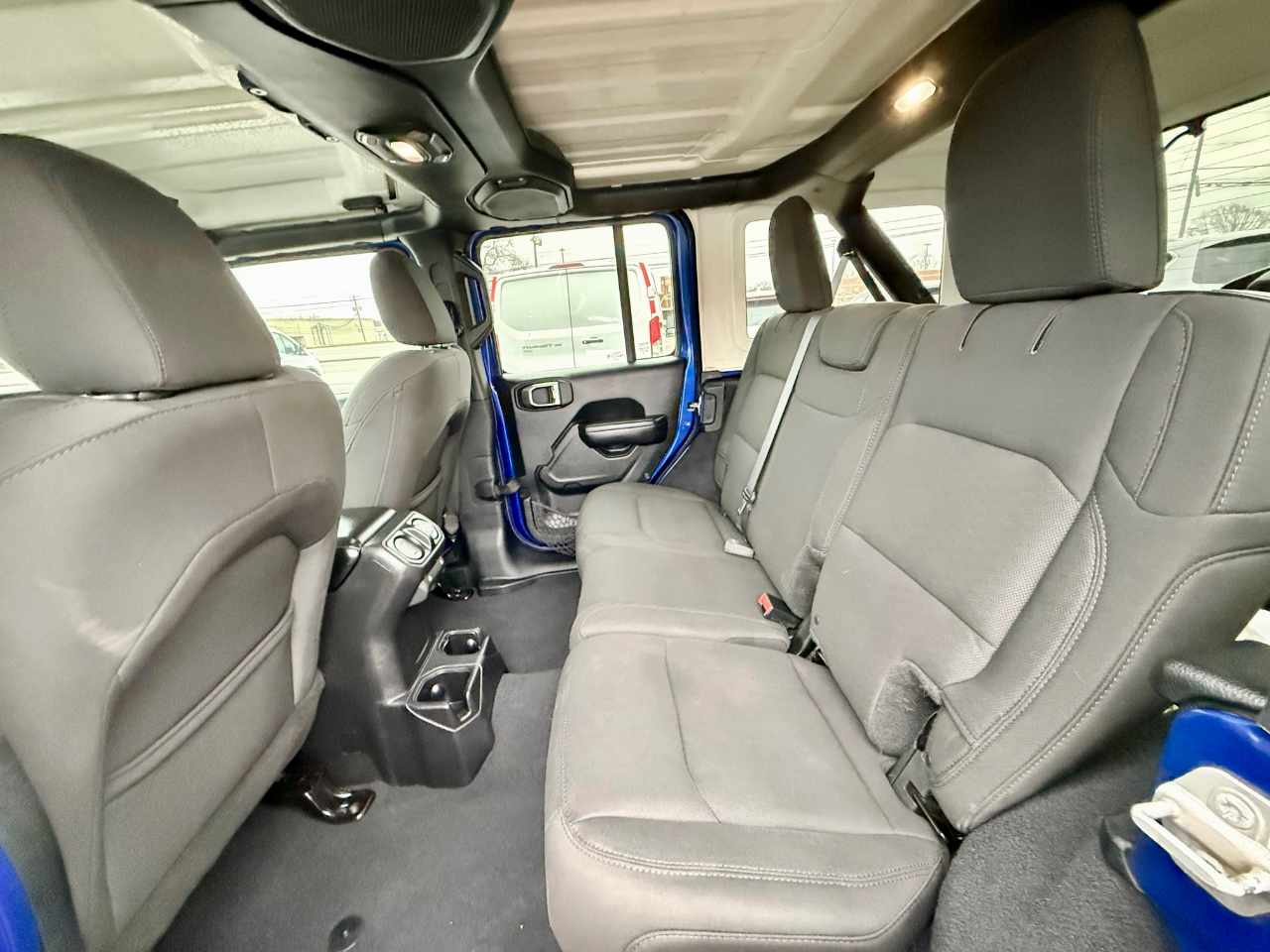 Jeep Wrangler Unlimited Sport 2018