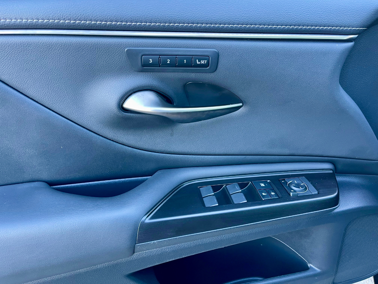 Lexus ES 350 Luxury 2019