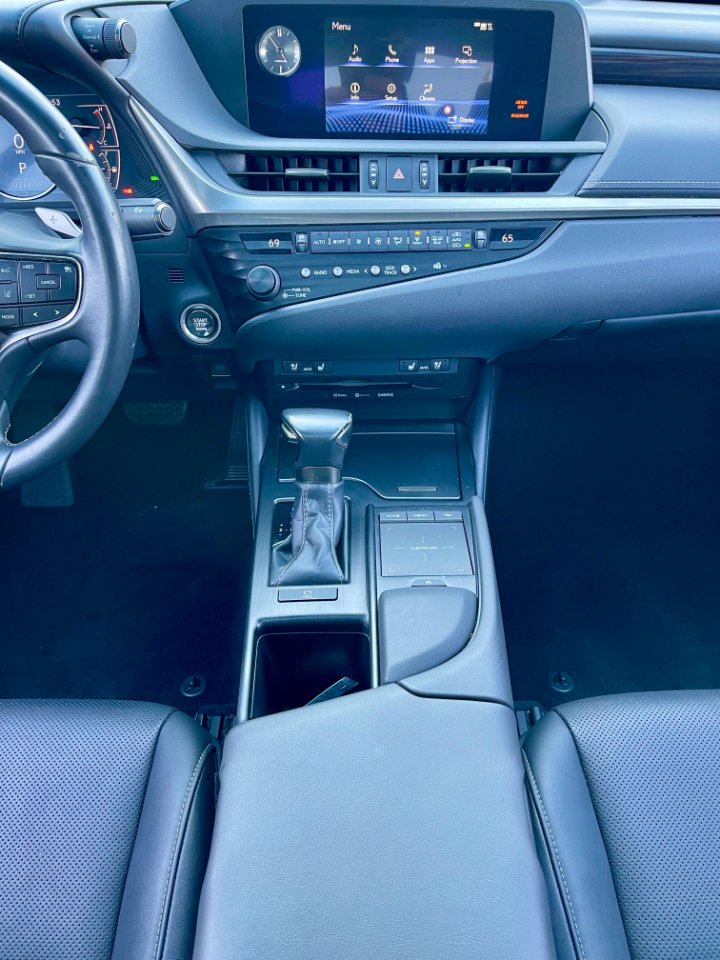 Lexus ES 350 Luxury 2019