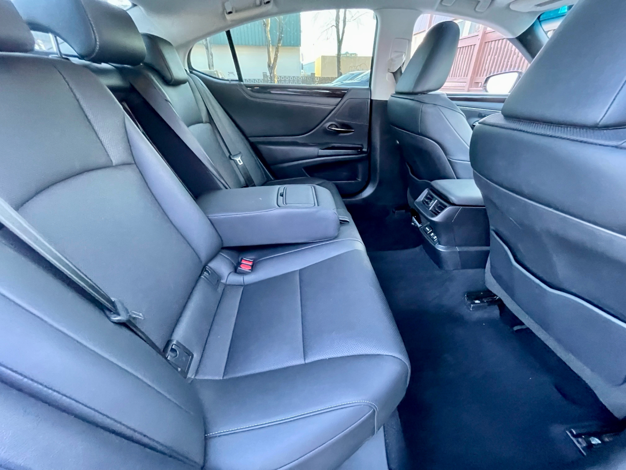 Lexus ES 350 Luxury 2019