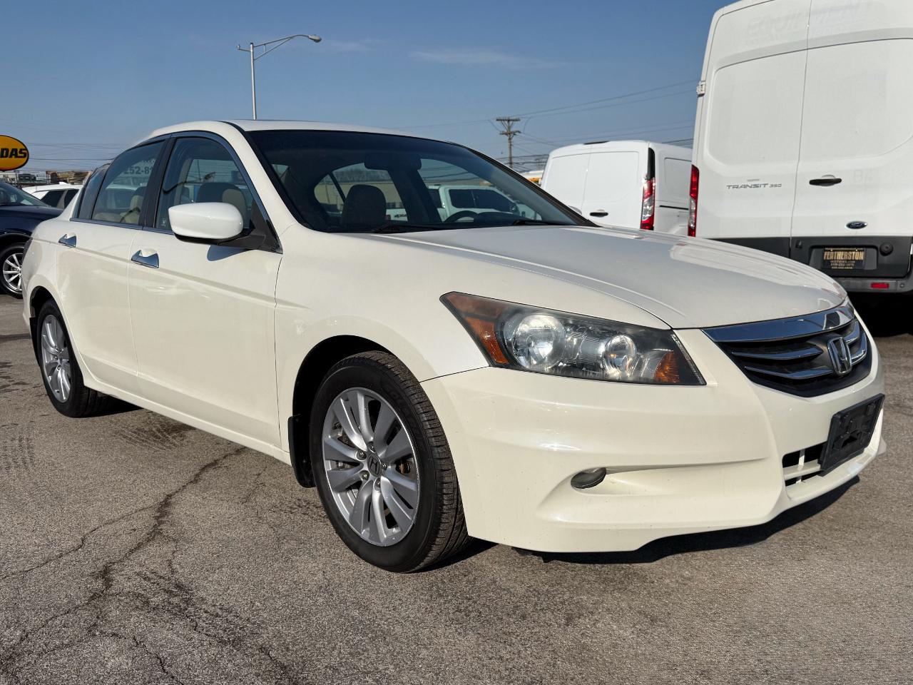 Honda Accord EX-L V-6 Sedan AT 2011
