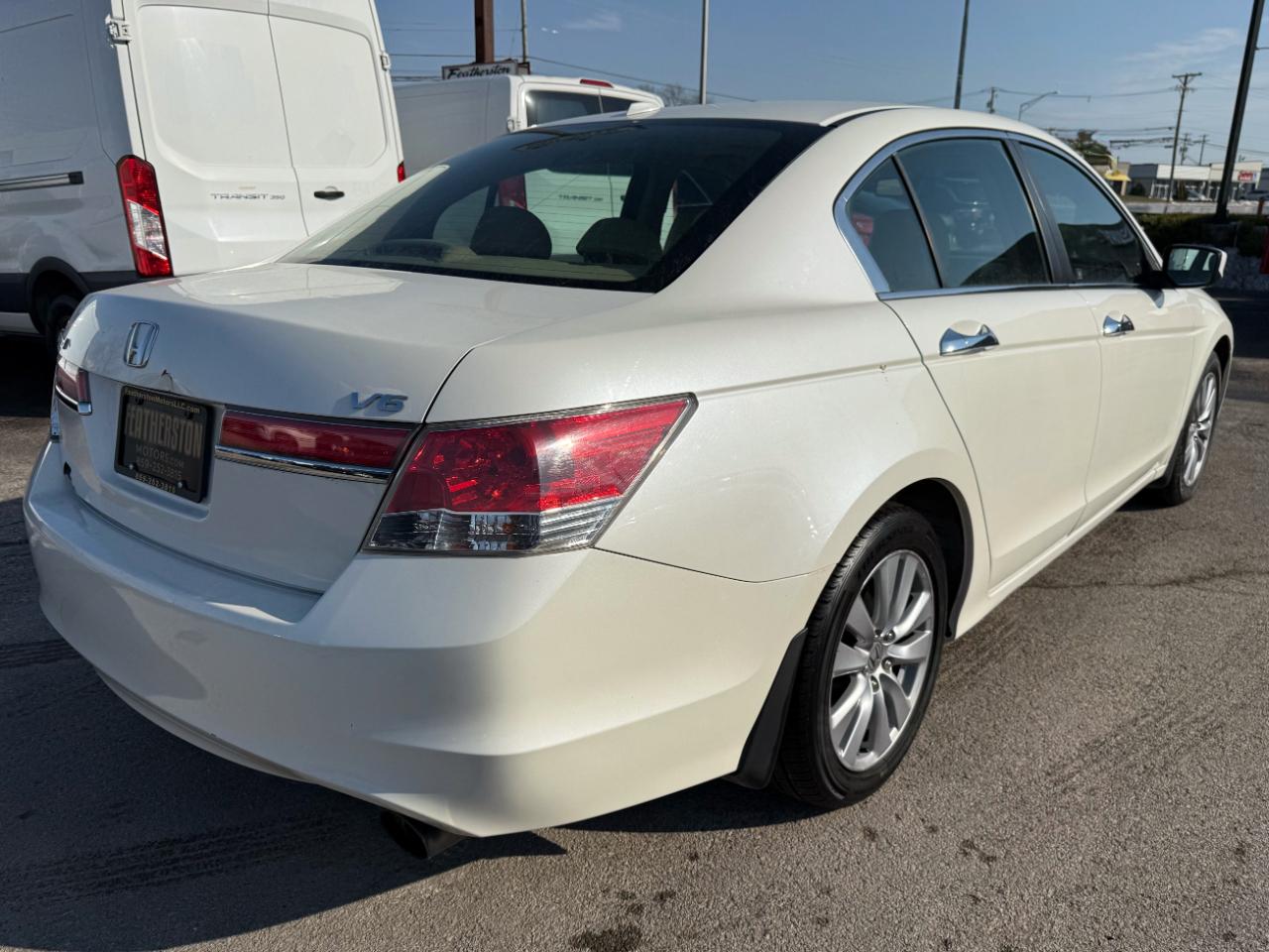 Honda Accord EX-L V-6 Sedan AT 2011
