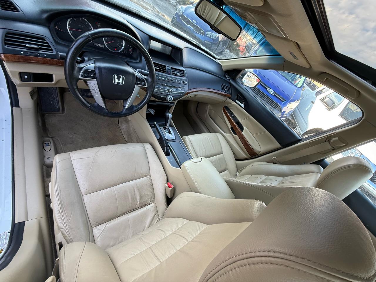 Honda Accord EX-L V-6 Sedan AT 2011