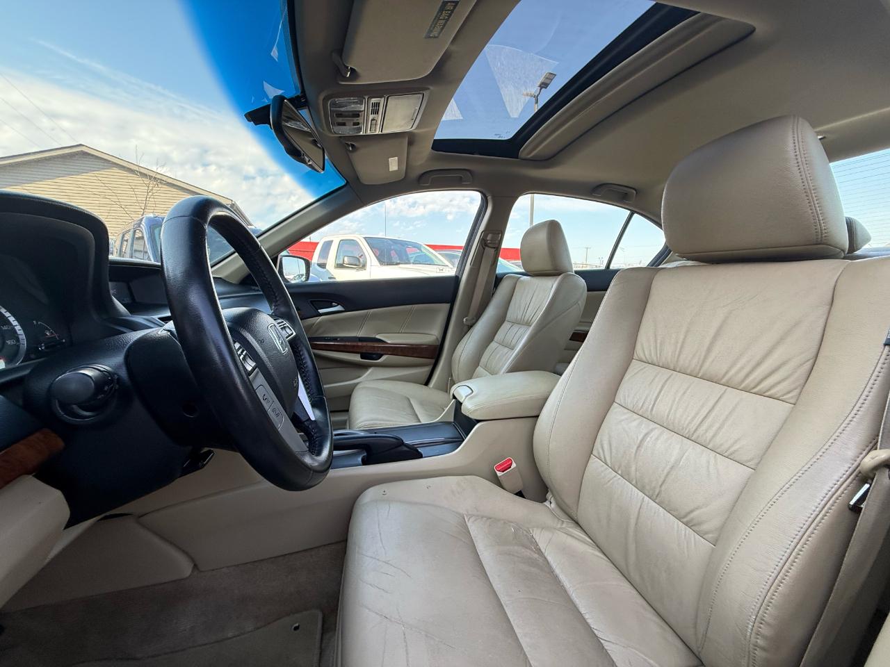 Honda Accord EX-L V-6 Sedan AT 2011