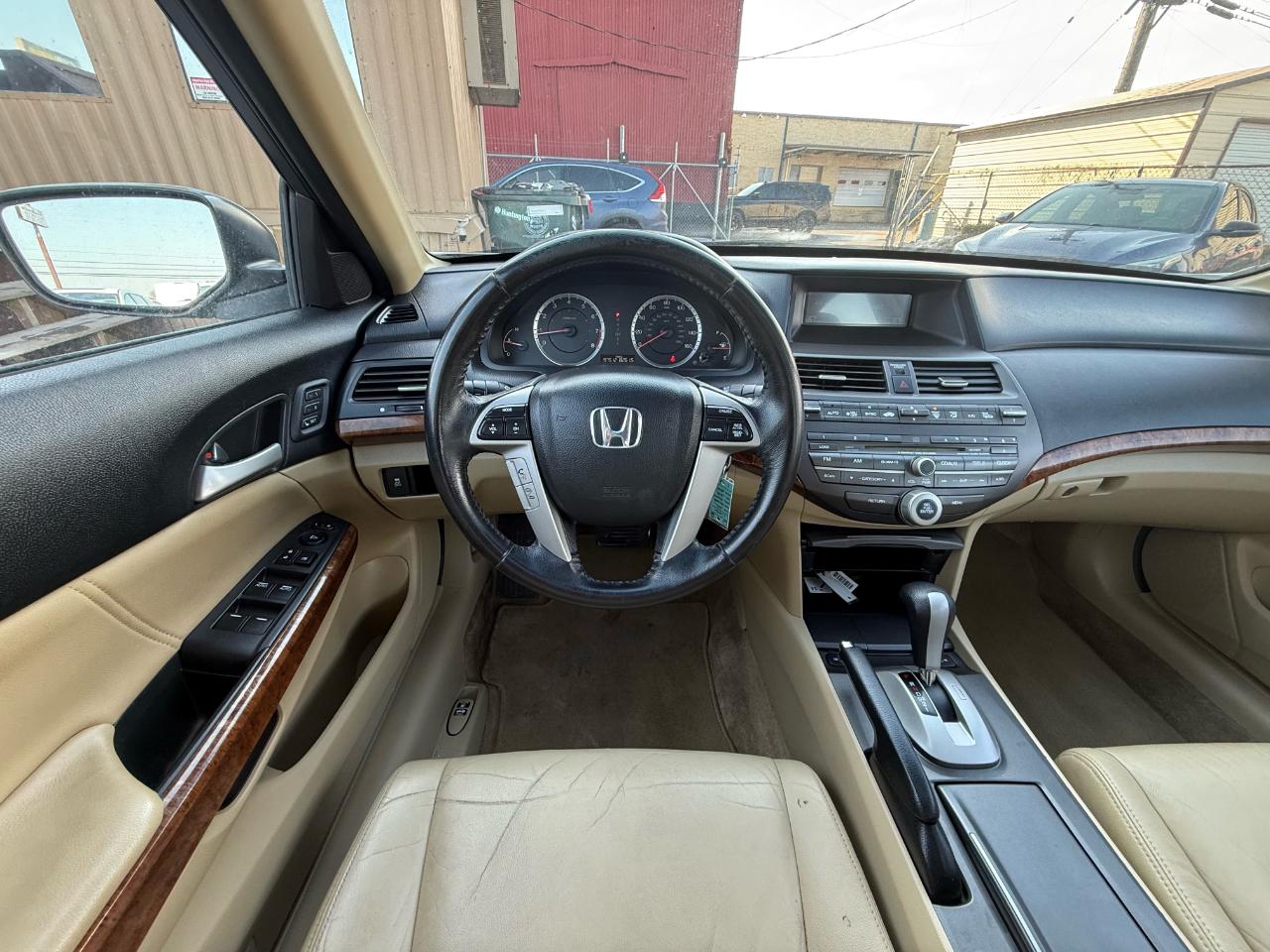 Honda Accord EX-L V-6 Sedan AT 2011