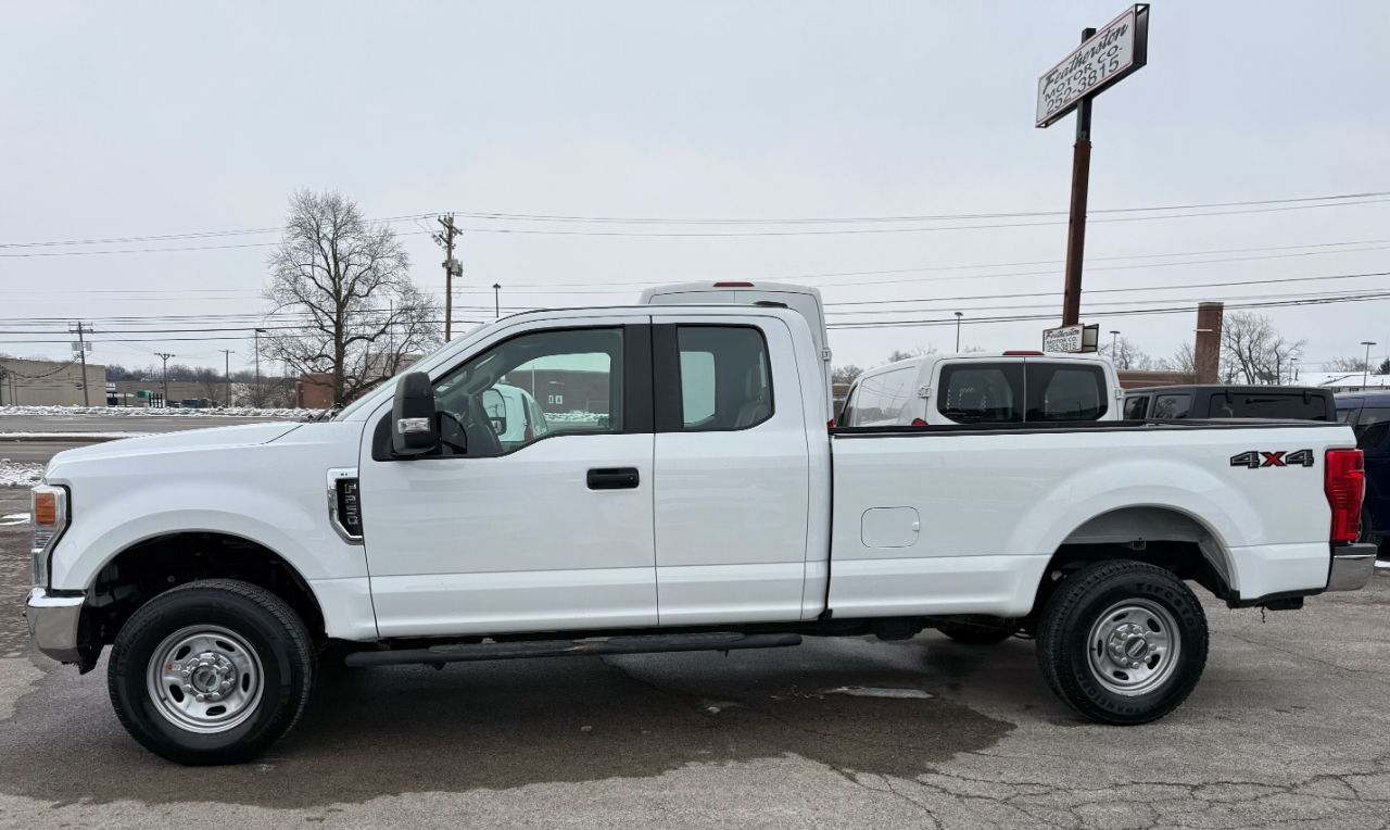 Ford F-250 SD XL SuperCab 4WD 2022