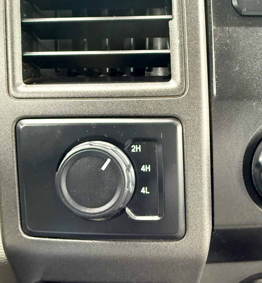 Ford F-250 SD XL SuperCab 4WD 2022