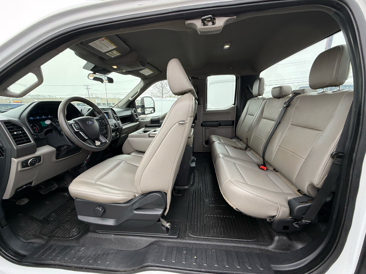 Ford F-250 SD XL SuperCab 4WD 2022