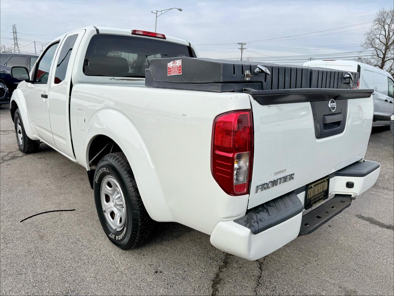 Nissan Frontier S King Cab I4 2019