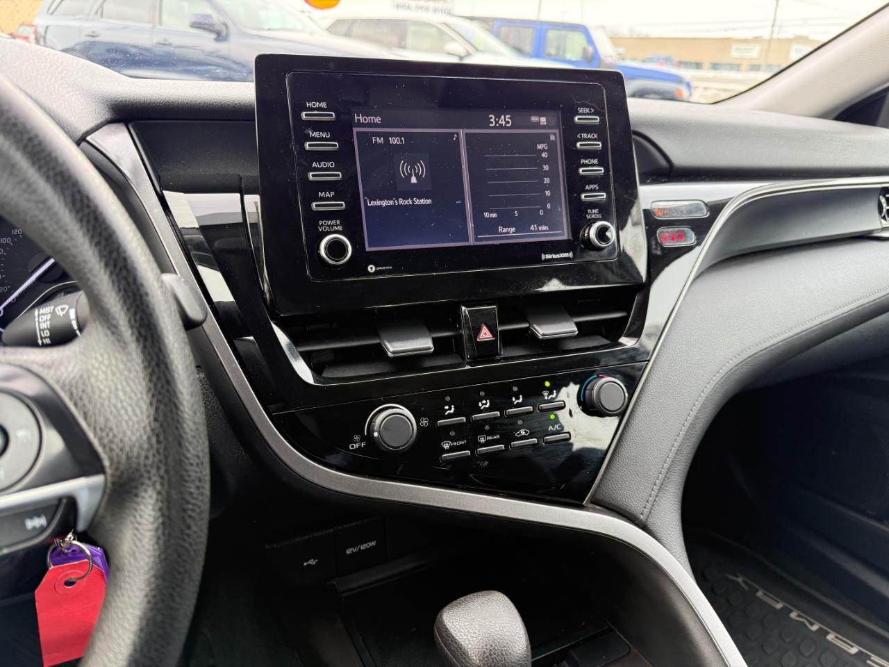 Toyota Camry LE AWD 2021