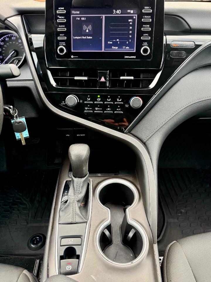 Toyota Camry LE AWD 2021