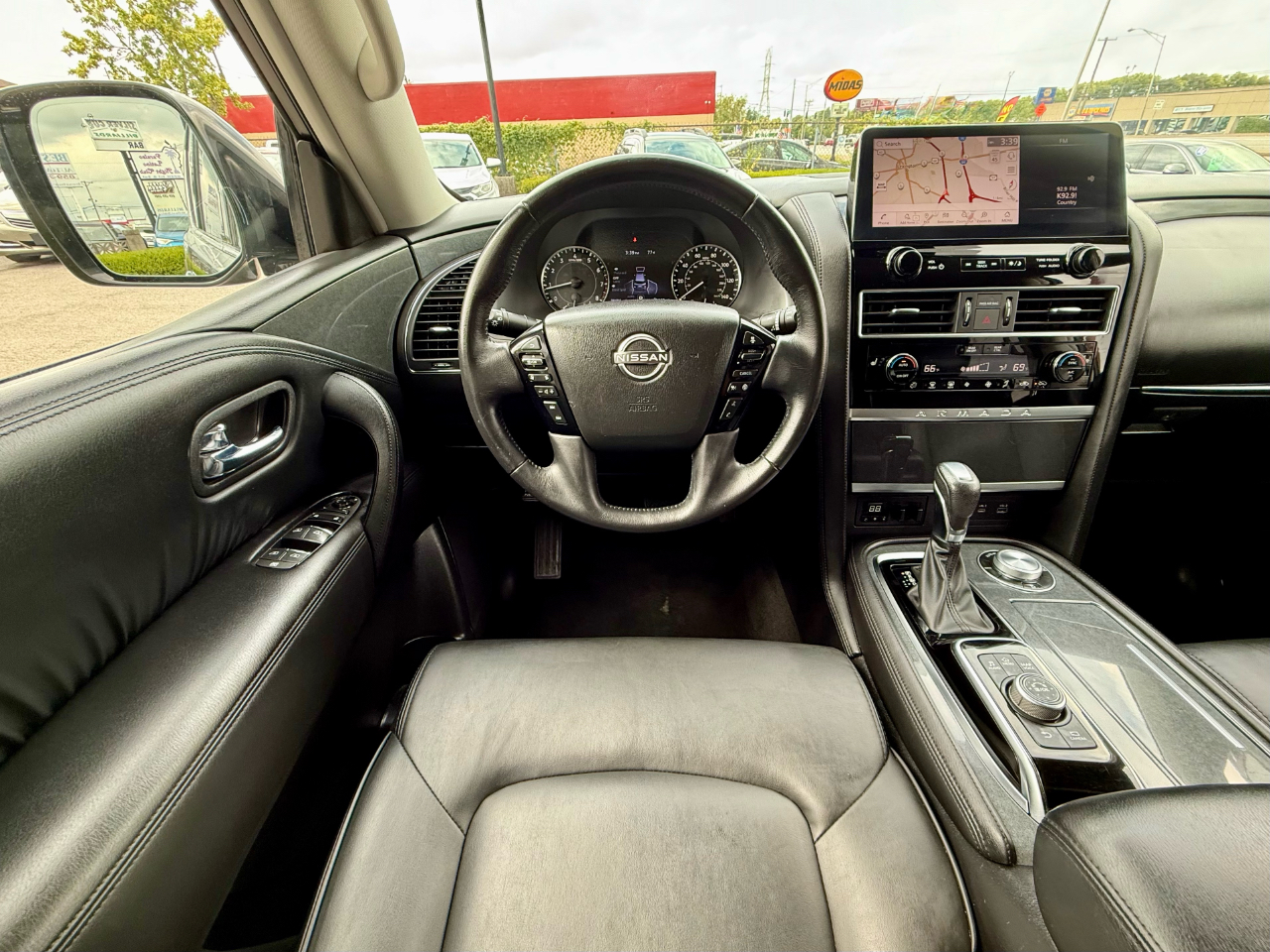 Nissan Armada SV 4WD 2023