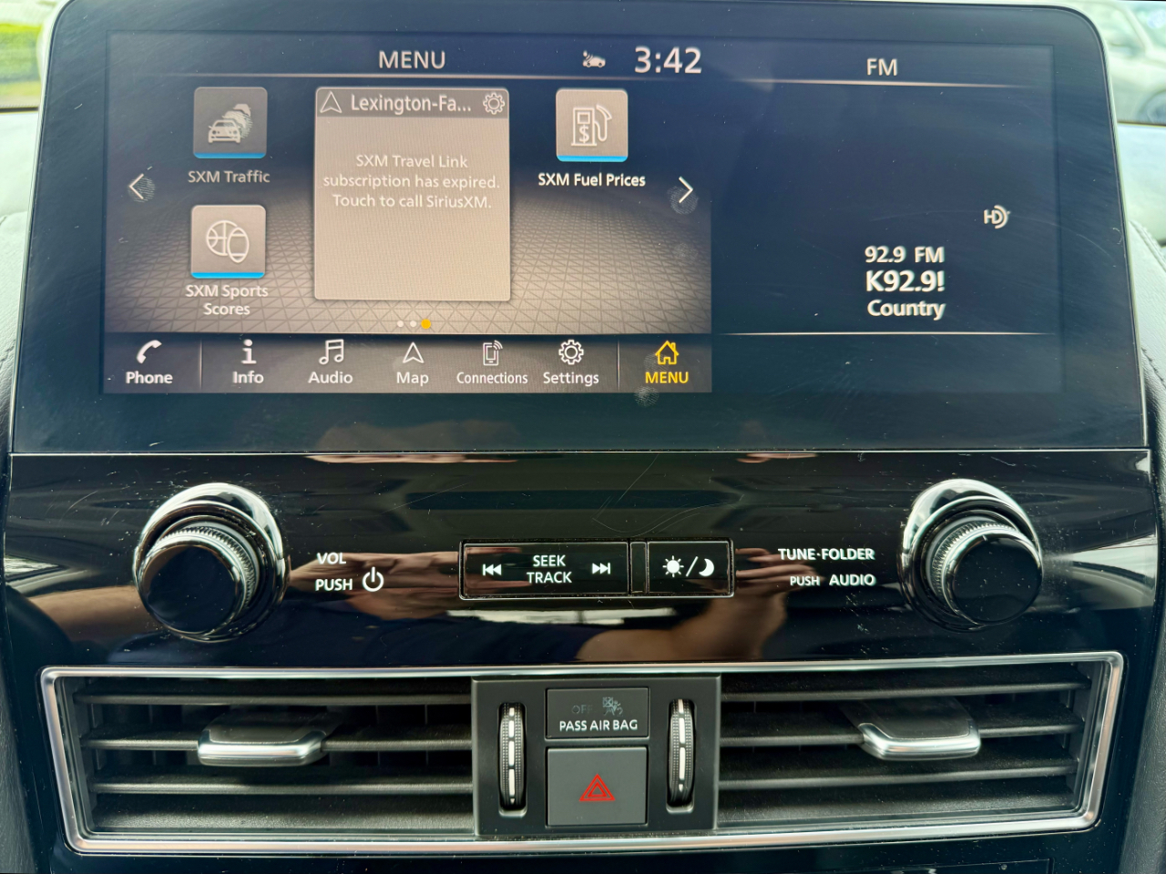 Nissan Armada SV 4WD 2023