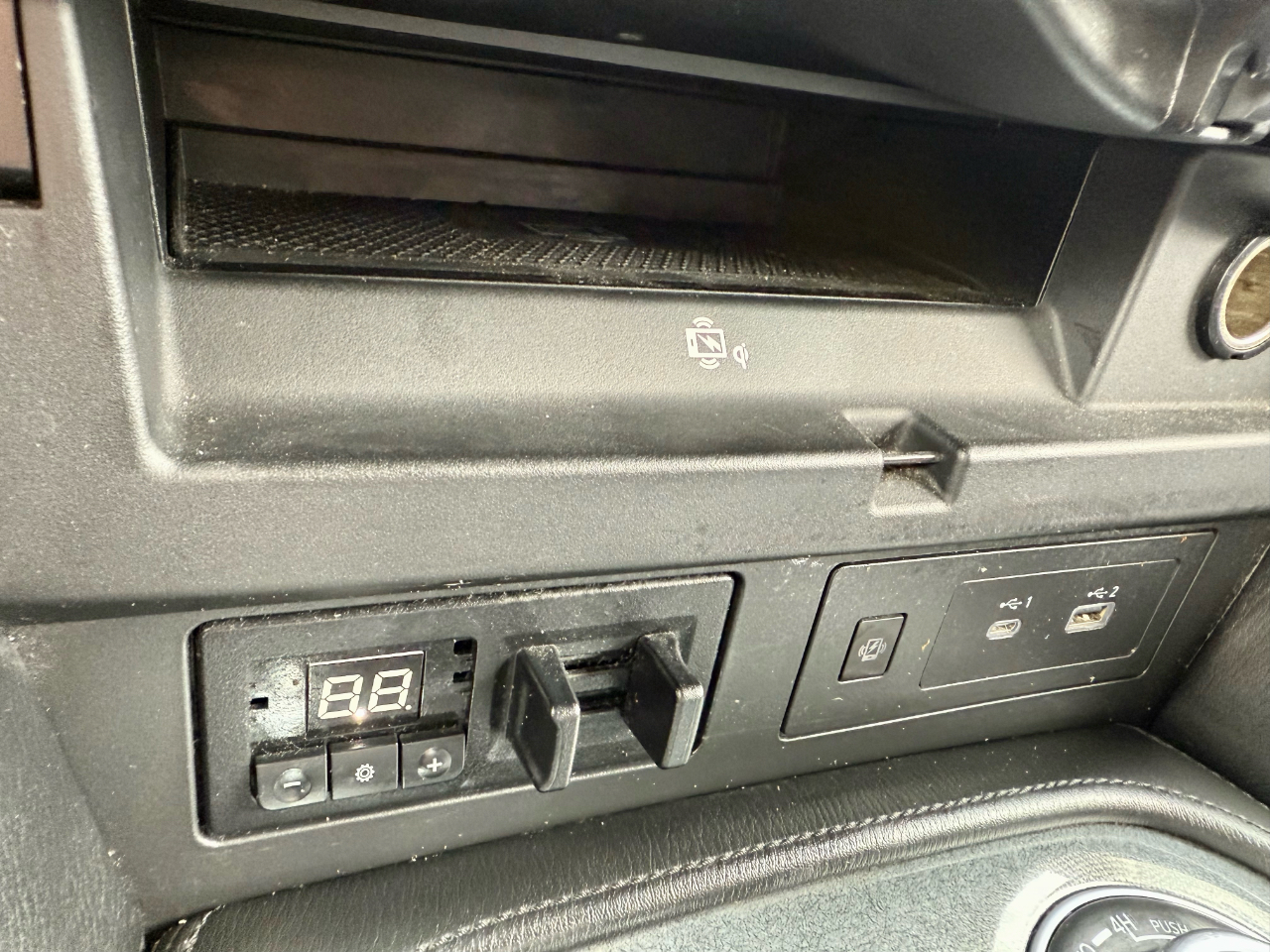 Nissan Armada SV 4WD 2023