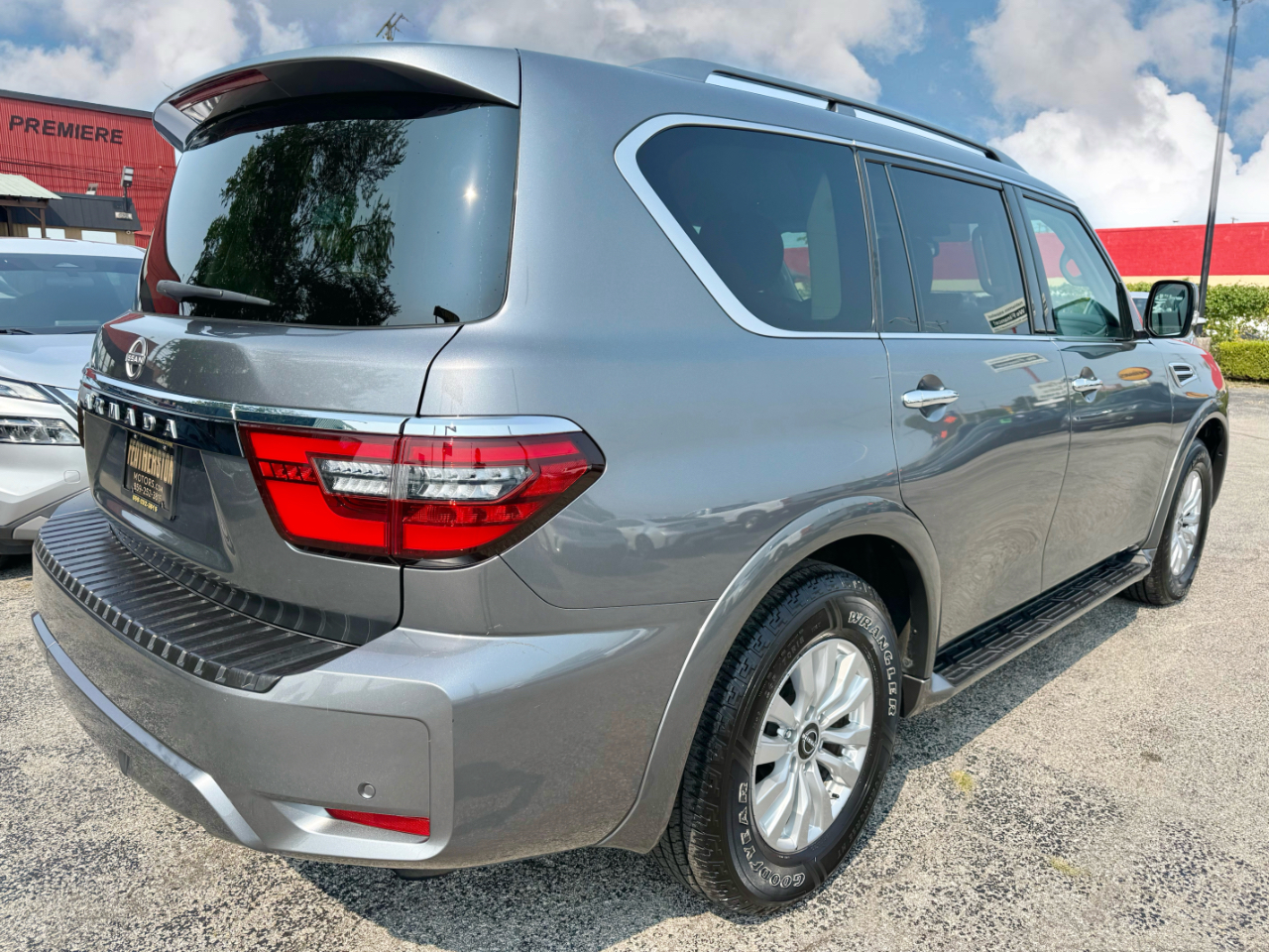 Nissan Armada SV 4WD 2023