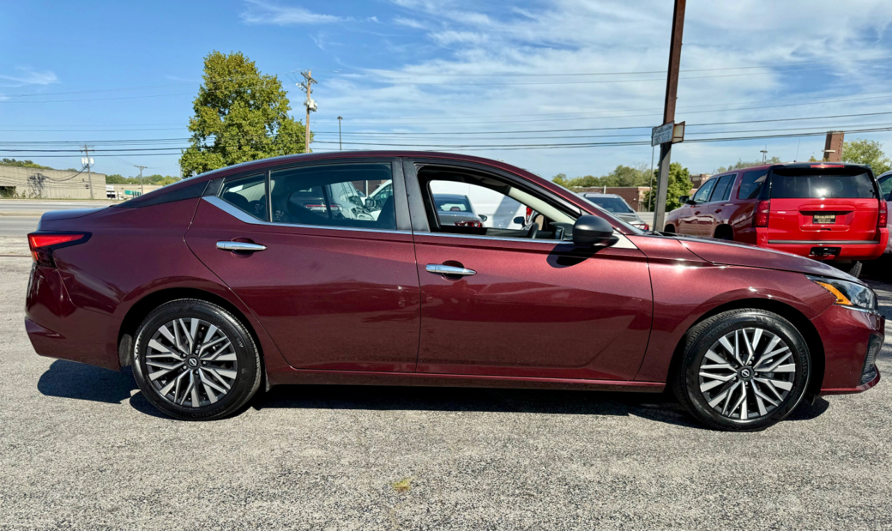 Nissan Altima 2.5 SV 2024