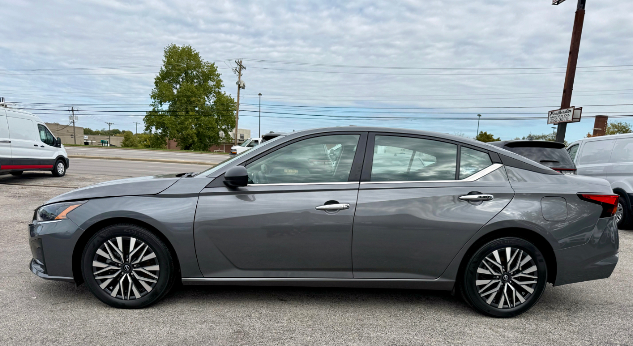 Nissan Altima 2.5 SV 2025