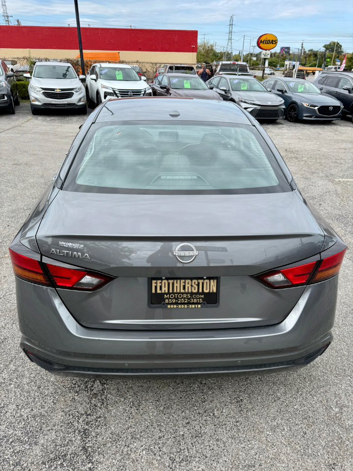 Nissan Altima 2.5 SV 2025