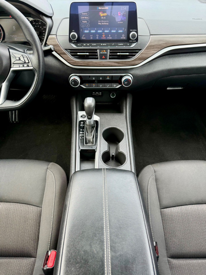 Nissan Altima 2.5 SV 2025