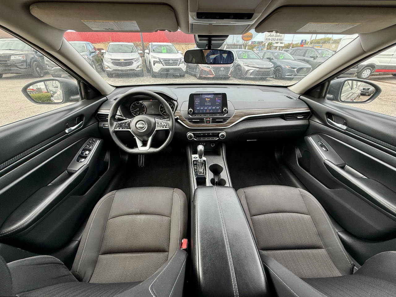 Nissan Altima 2.5 SV 2025