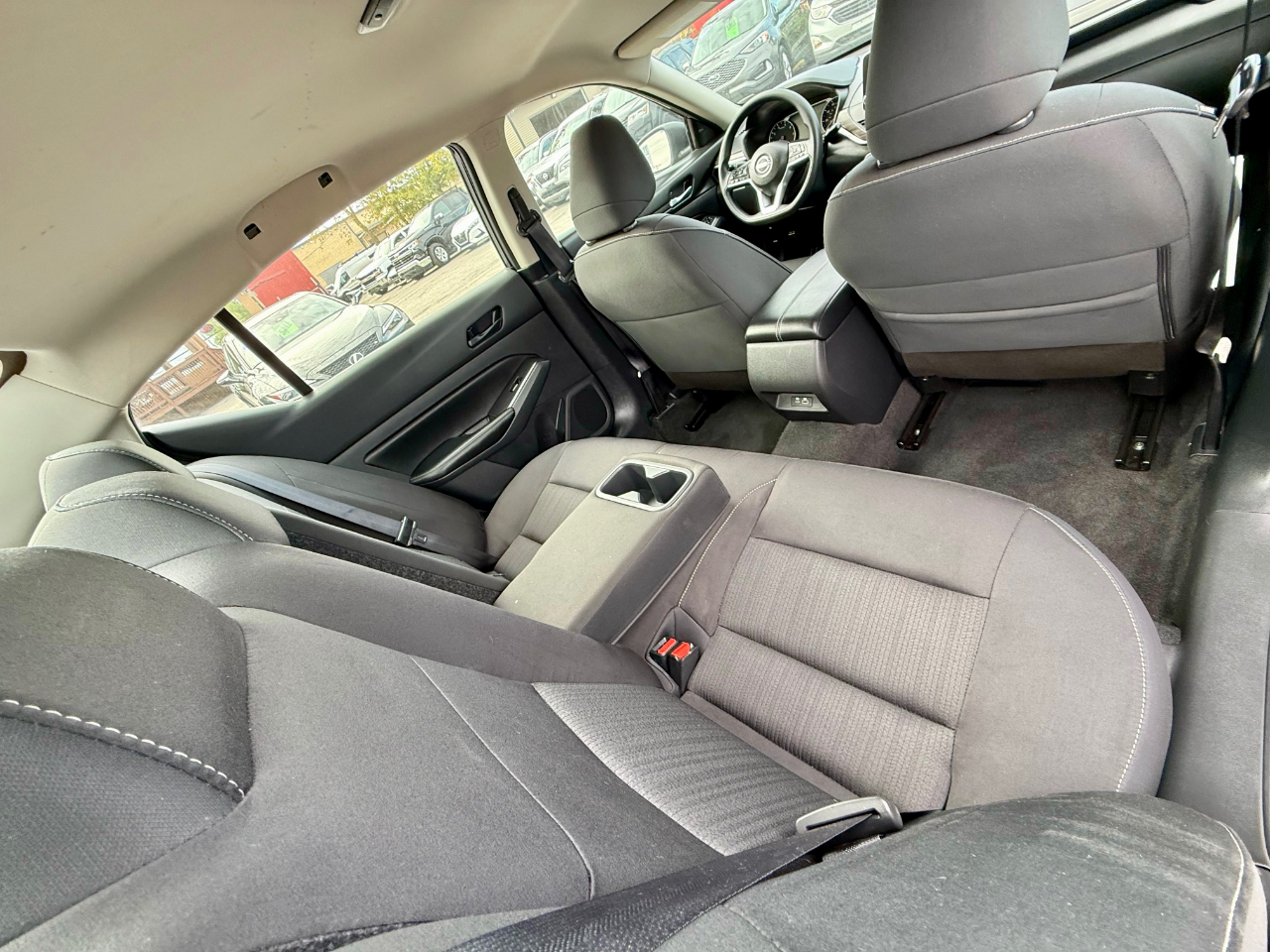 Nissan Altima 2.5 SV 2025