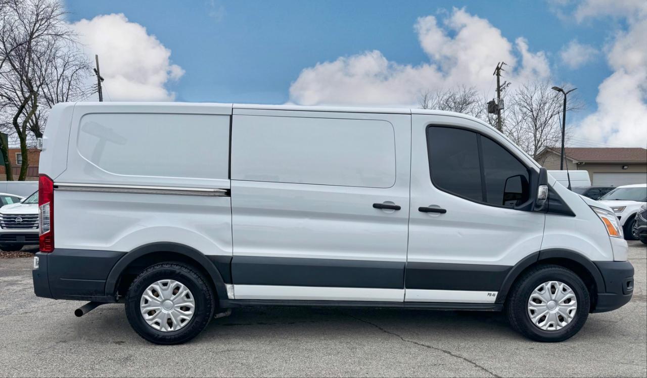 Ford Transit 150 Van Low Roof w/Sliding Pass. 130-in. WB 2020