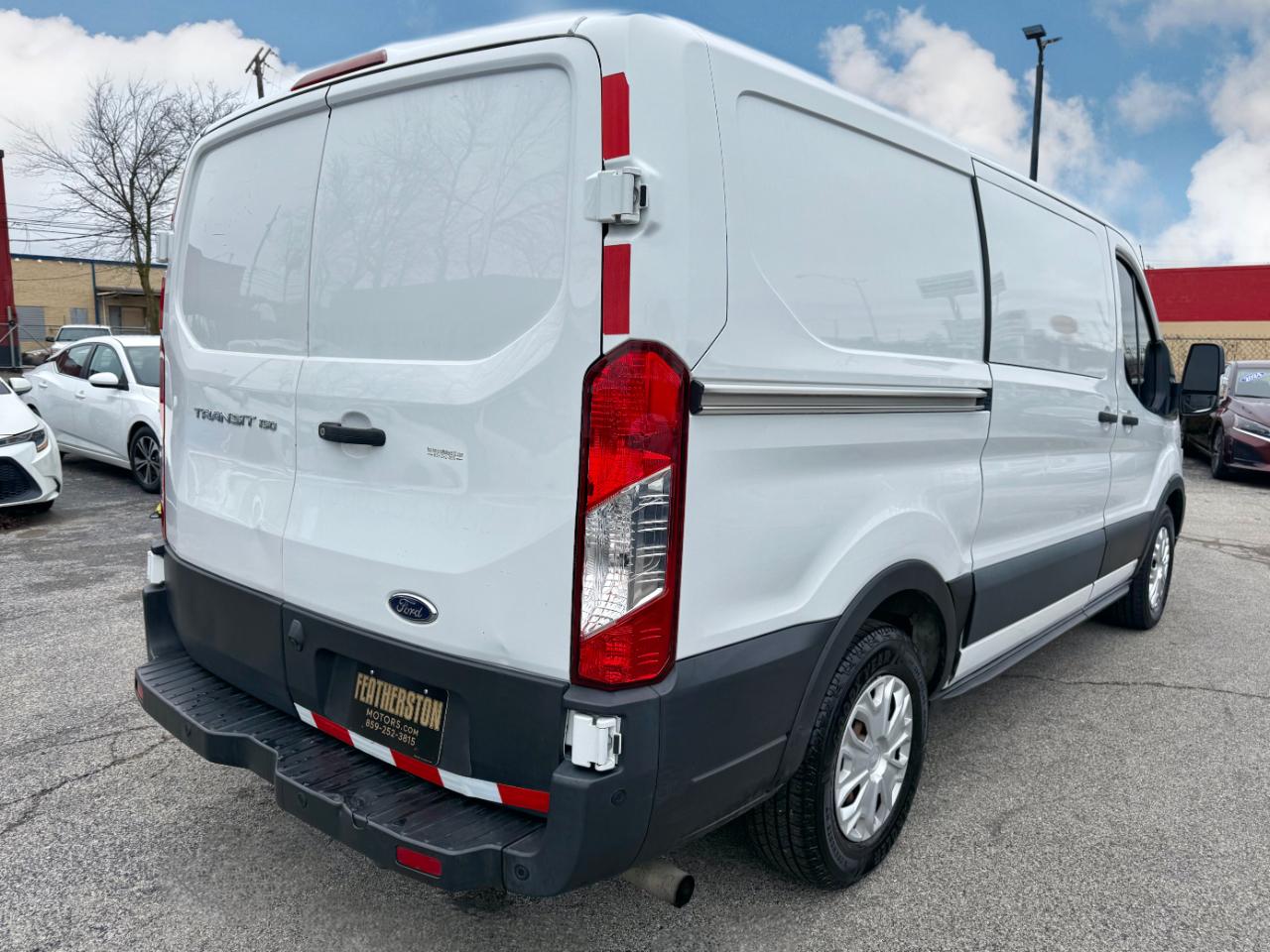 Ford Transit 150 Van Low Roof w/Sliding Pass. 130-in. WB 2020