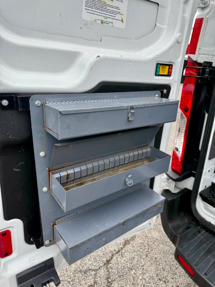 Ford Transit 150 Van Low Roof w/Sliding Pass. 130-in. WB 2020