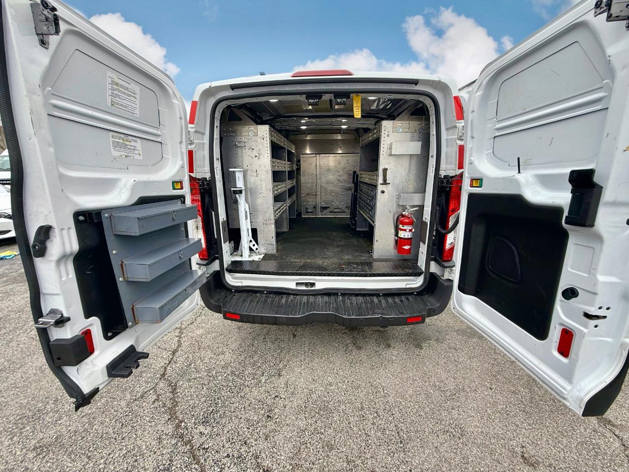 Ford Transit 150 Van Low Roof w/Sliding Pass. 130-in. WB 2020