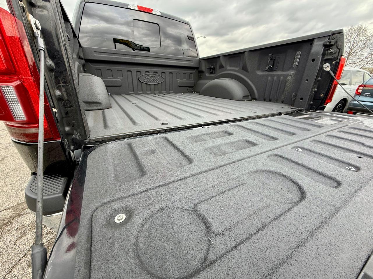 Ford F-150 Lariat SuperCrew 5.5-ft. Bed 4WD 2017