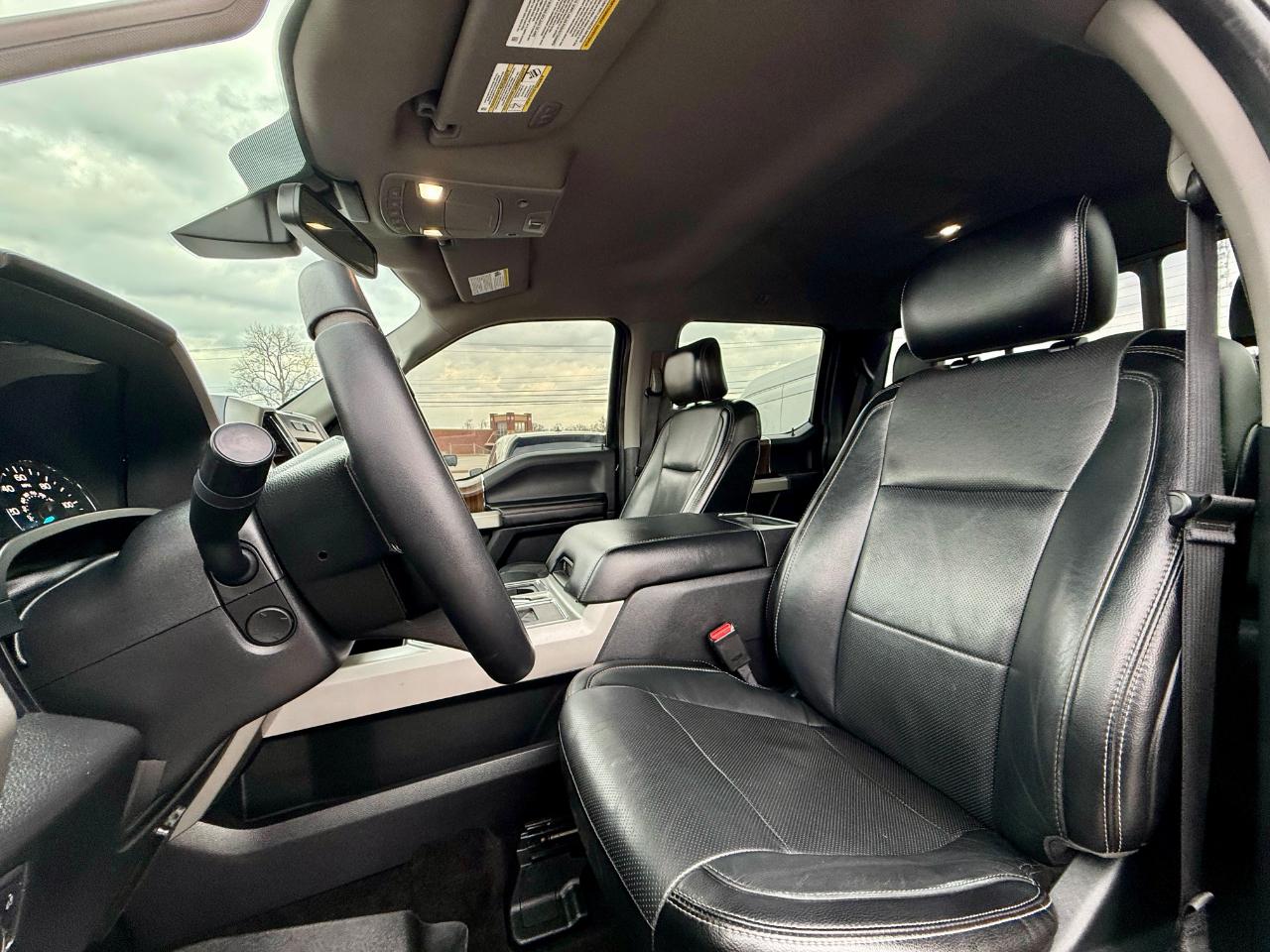 Ford F-150 Lariat SuperCrew 5.5-ft. Bed 4WD 2017