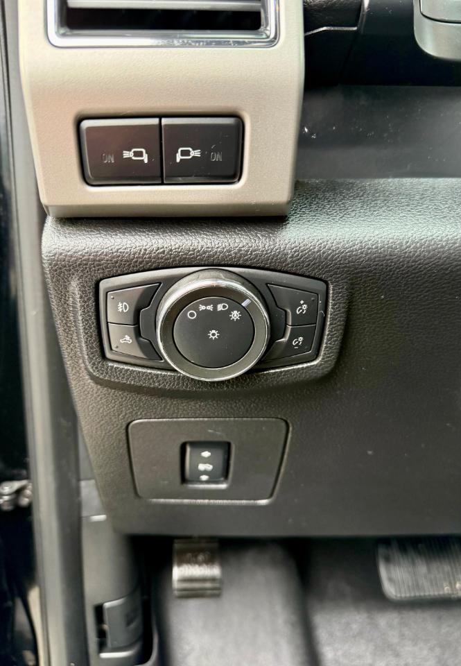 Ford F-150 Lariat SuperCrew 5.5-ft. Bed 4WD 2017