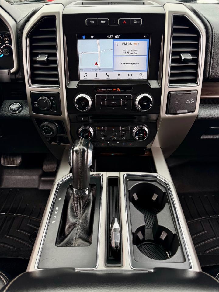 Ford F-150 Lariat SuperCrew 5.5-ft. Bed 4WD 2017