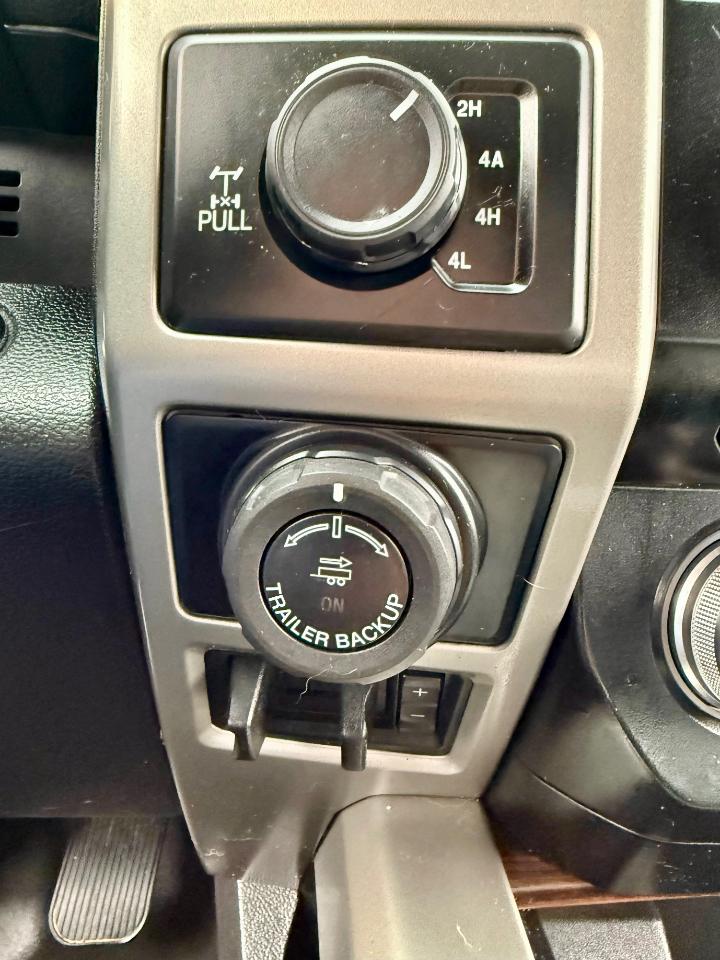 Ford F-150 Lariat SuperCrew 5.5-ft. Bed 4WD 2017