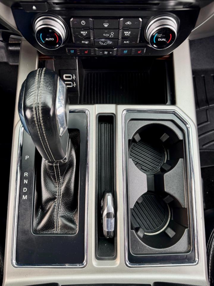 Ford F-150 Lariat SuperCrew 5.5-ft. Bed 4WD 2017