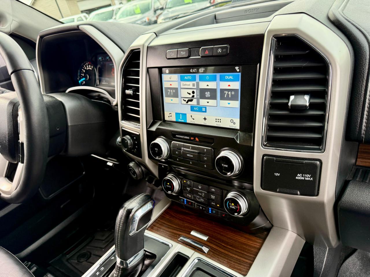 Ford F-150 Lariat SuperCrew 5.5-ft. Bed 4WD 2017