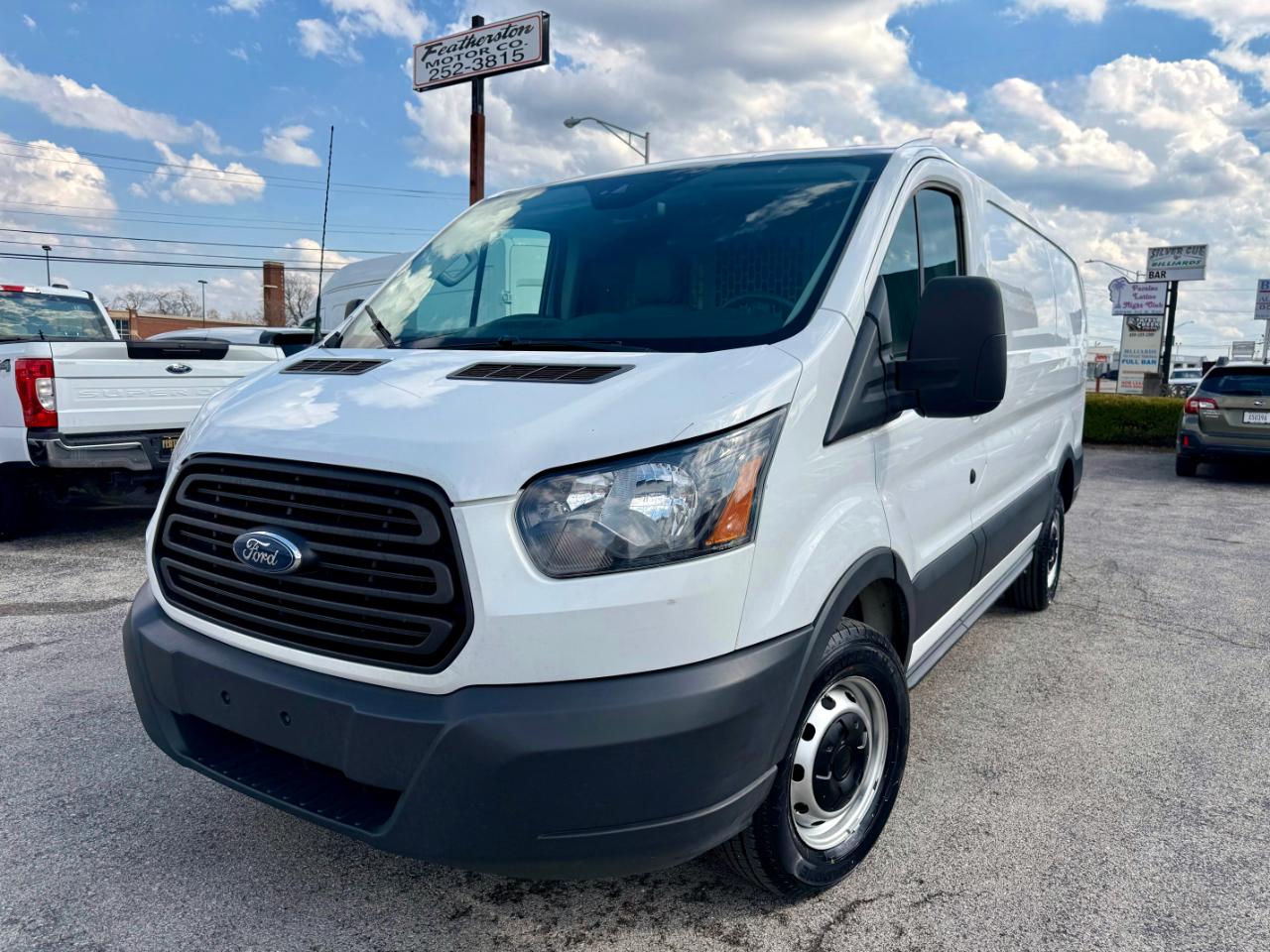 Ford Transit 250 Van Low Roof w/Sliding Pass. 130-in. WB 2019