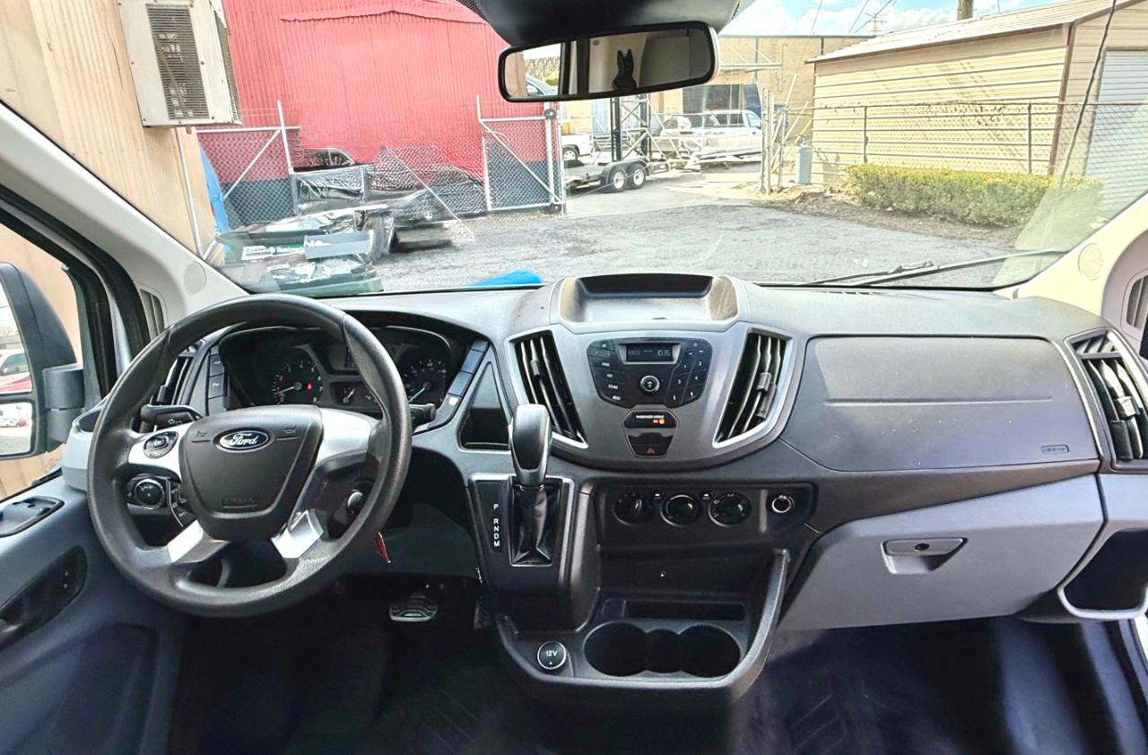 Ford Transit 250 Van Low Roof w/Sliding Pass. 130-in. WB 2019