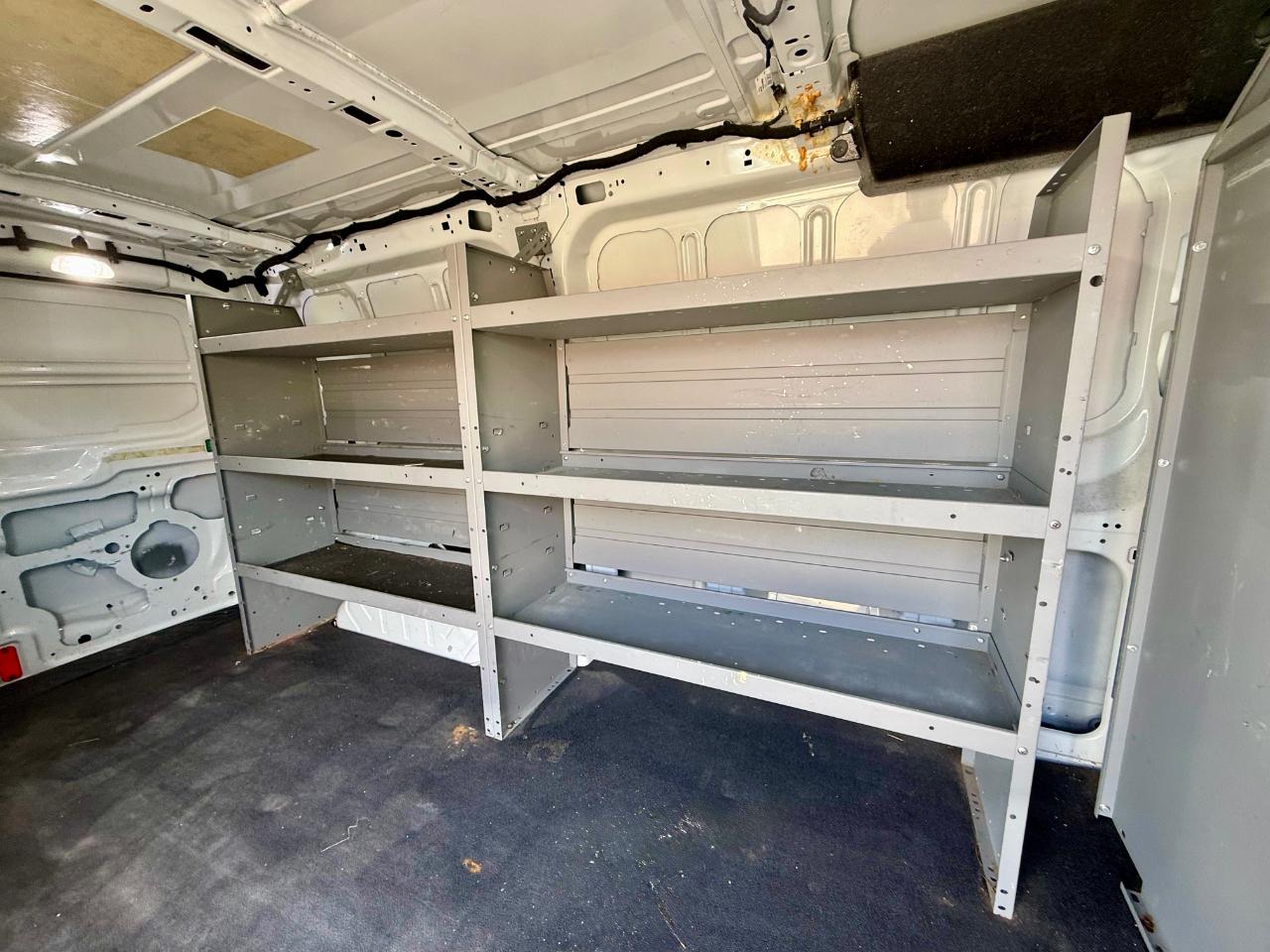 Ford Transit 250 Van Low Roof w/Sliding Pass. 130-in. WB 2019