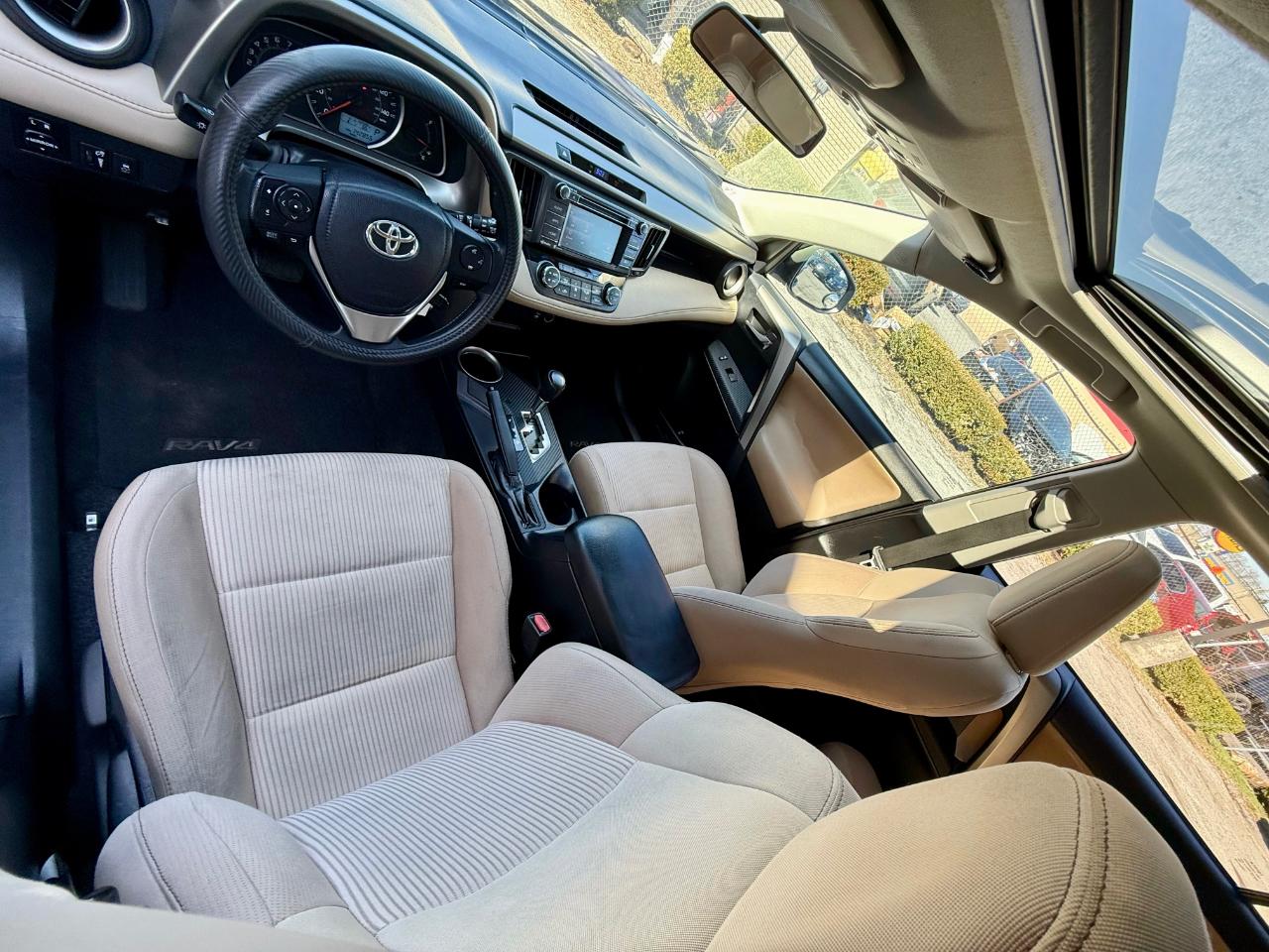 Toyota RAV4 XLE AWD 2014