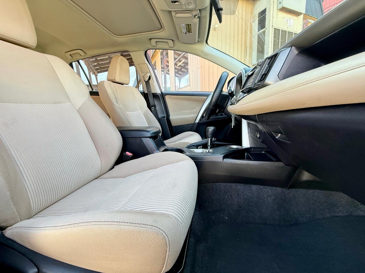 Toyota RAV4 XLE AWD 2014