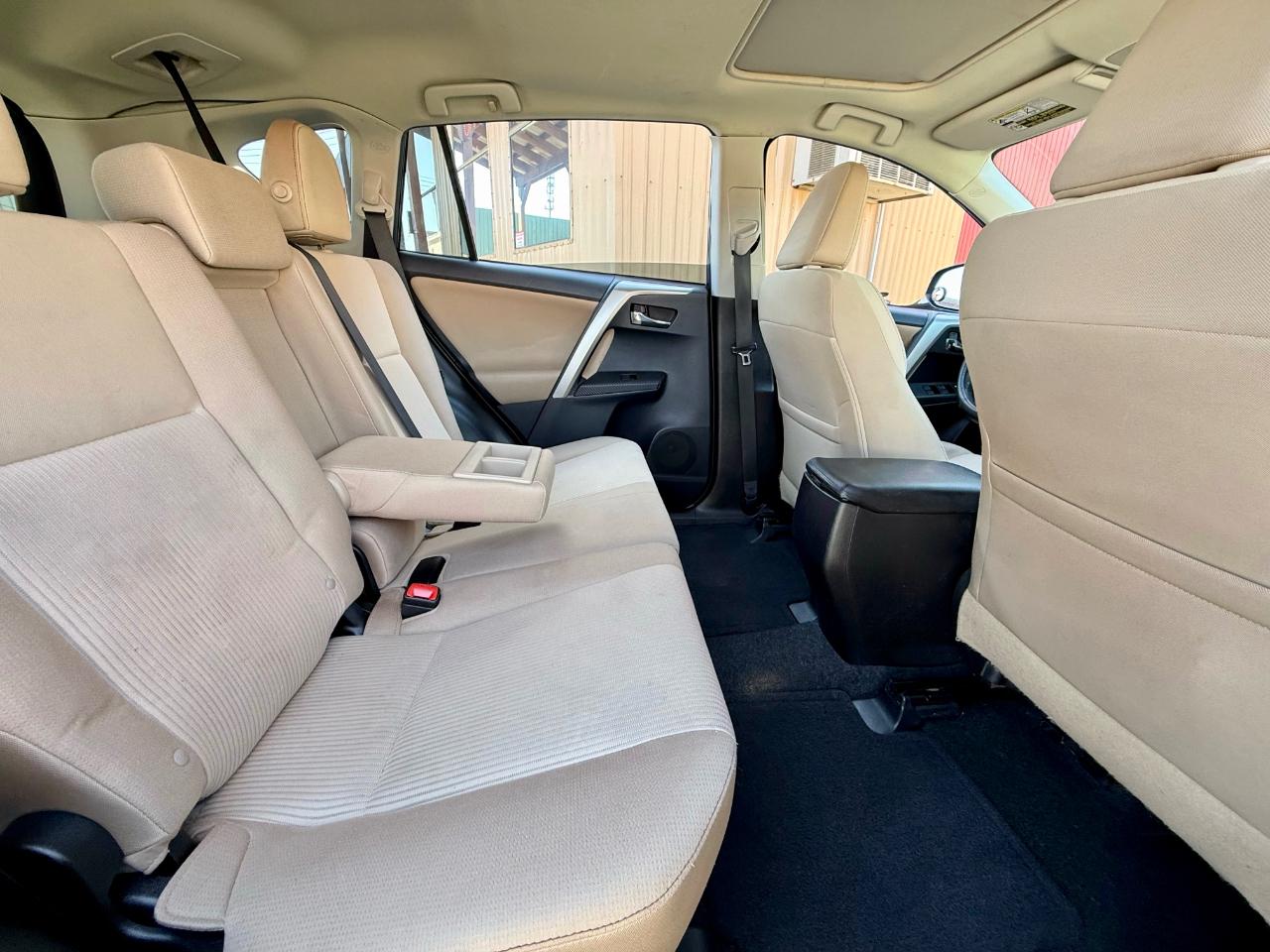 Toyota RAV4 XLE AWD 2014