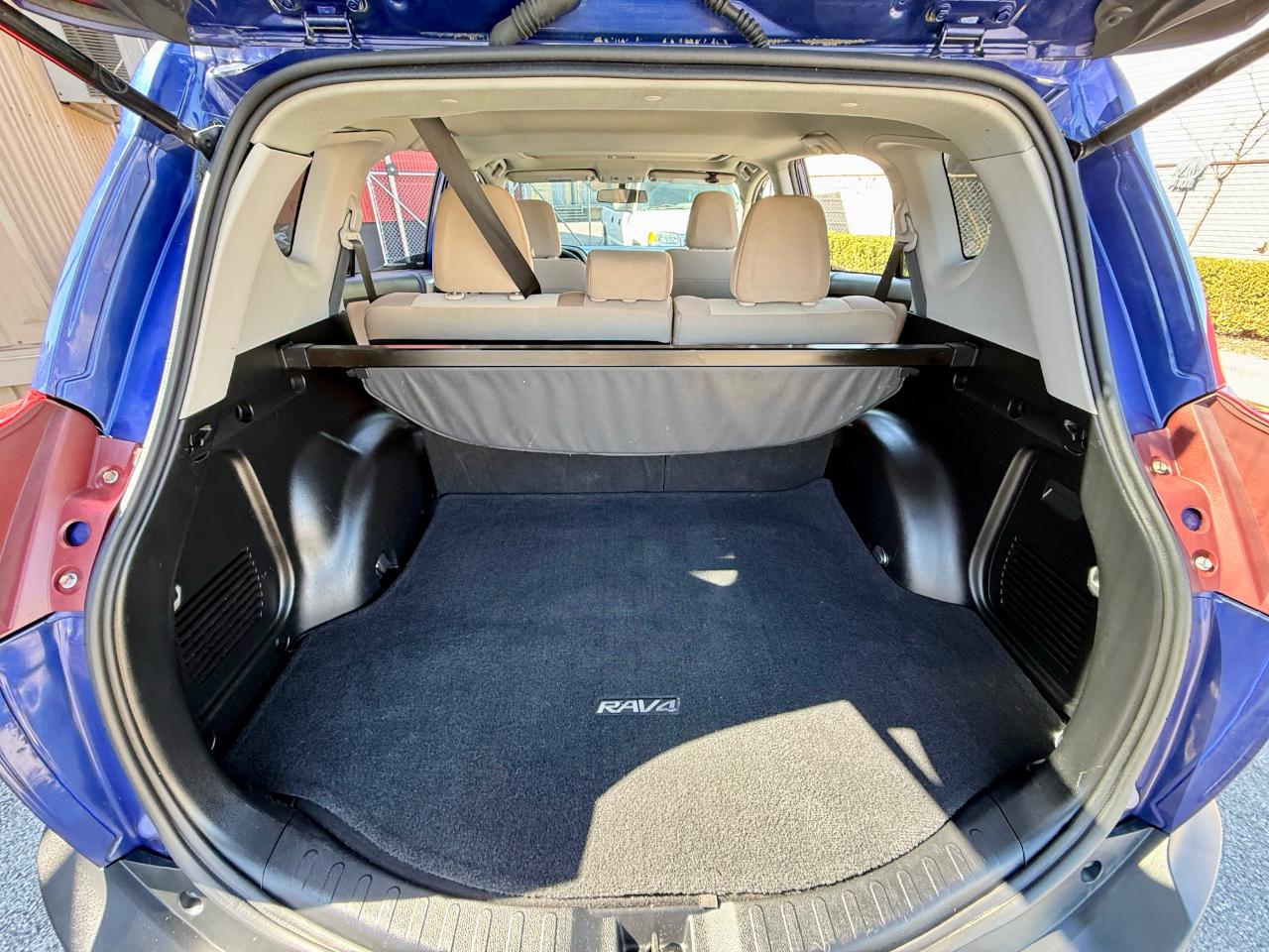 Toyota RAV4 XLE AWD 2014