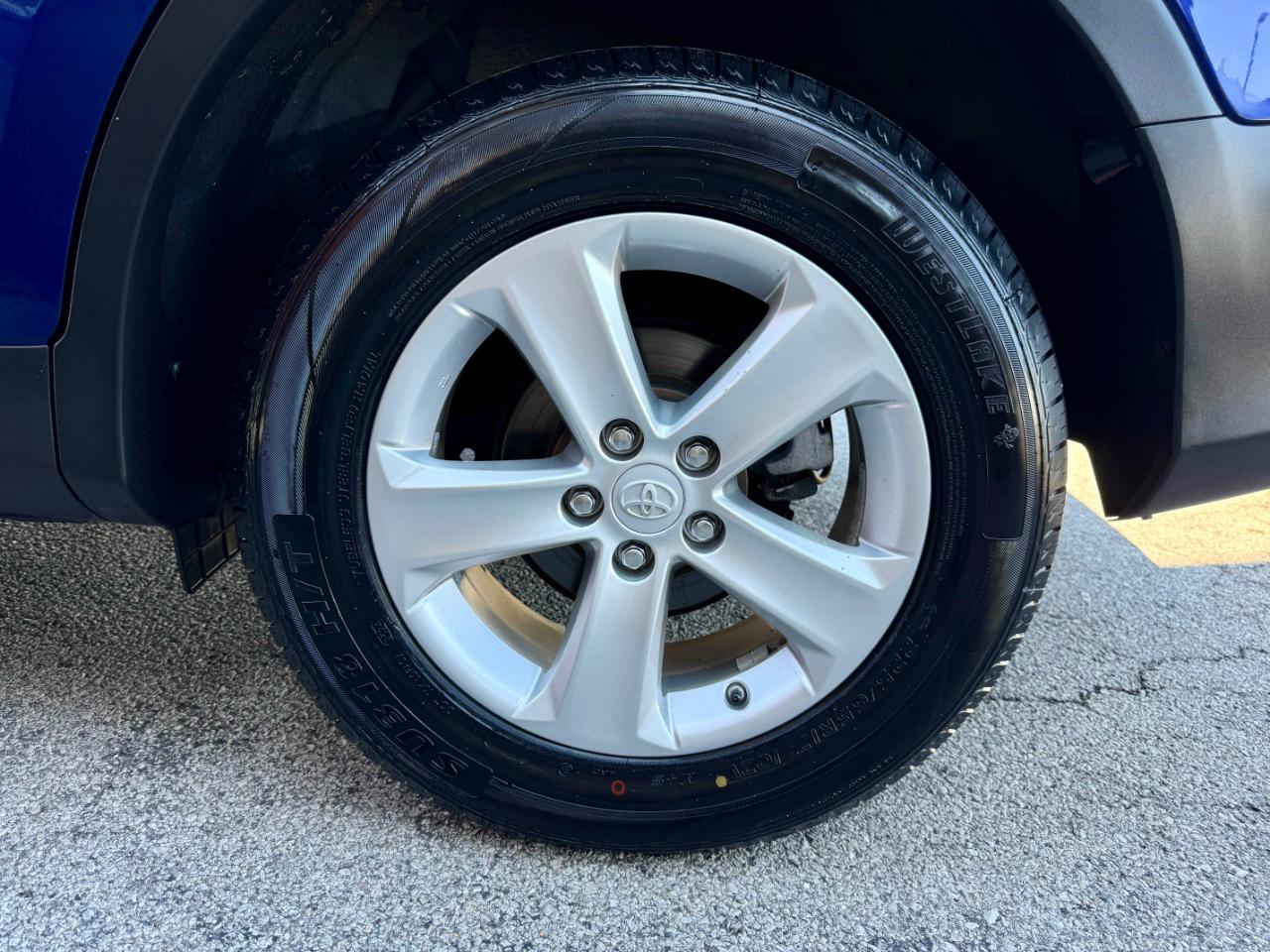 Toyota RAV4 XLE AWD 2014