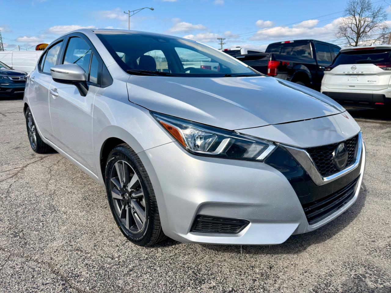 Nissan Versa SV 2020