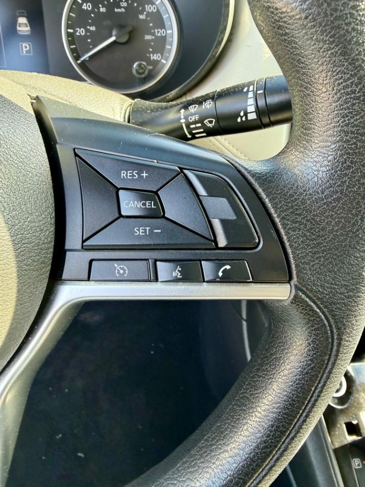 Nissan Versa SV 2020