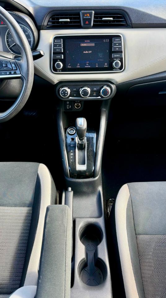 Nissan Versa SV 2020