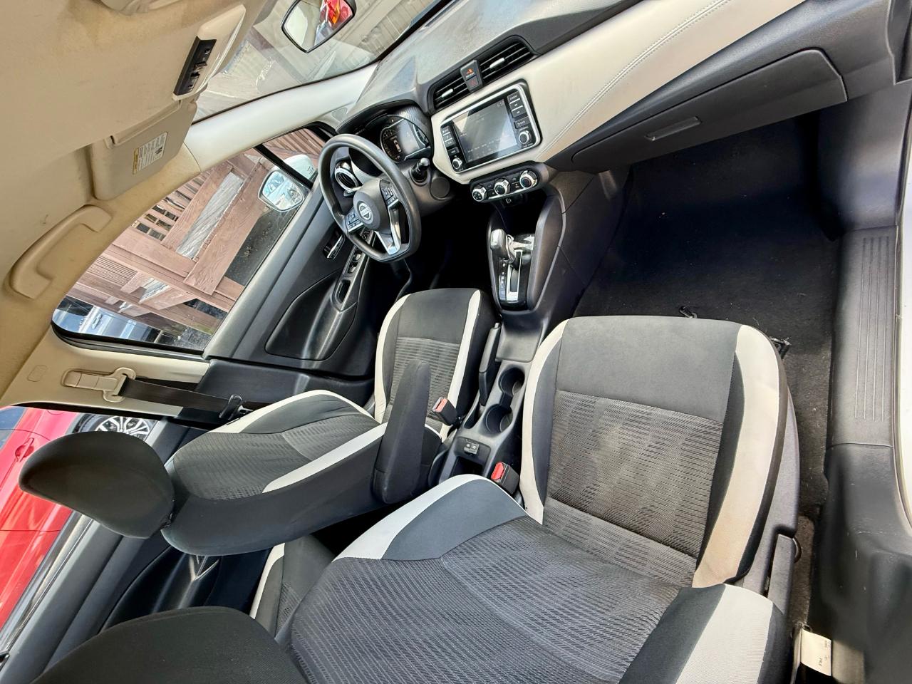 Nissan Versa SV 2020