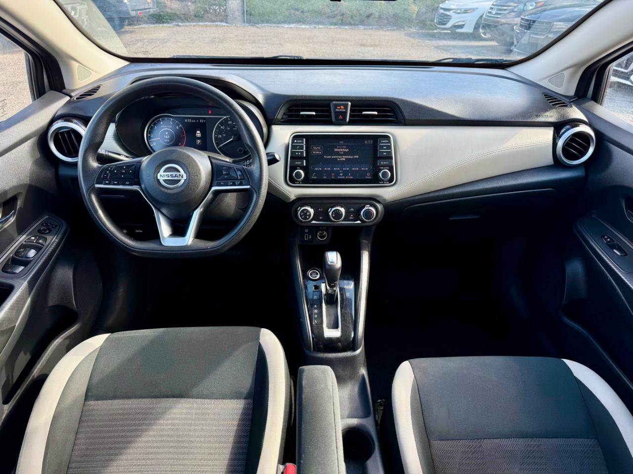 Nissan Versa SV 2020