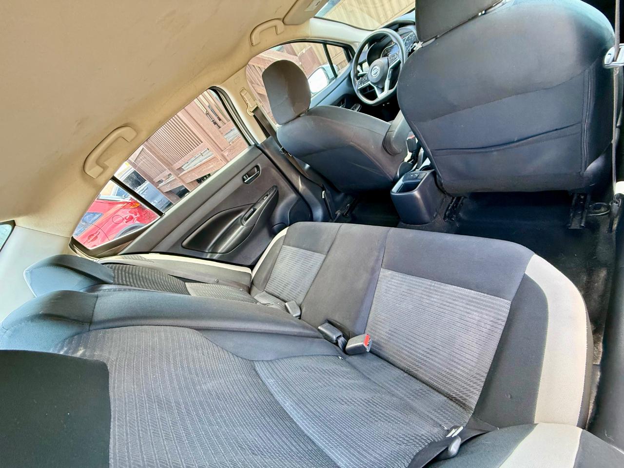 Nissan Versa SV 2020